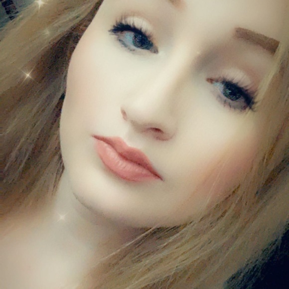 Meet your Posher, Ada - Picture 1 of 1